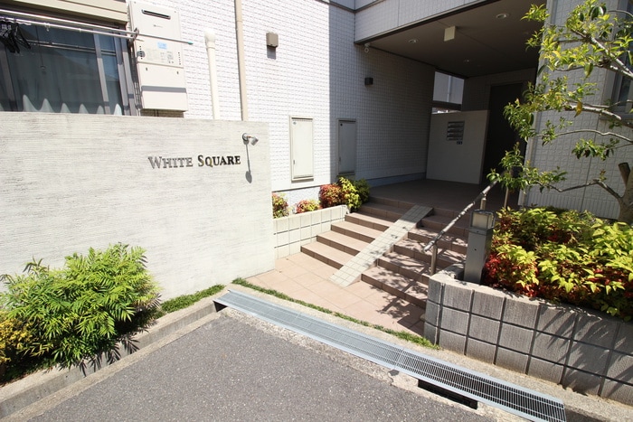 エントランス部分 White　Square