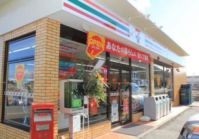 セブンイレブン(コンビニ)まで75m メゾンド－ル天神橋