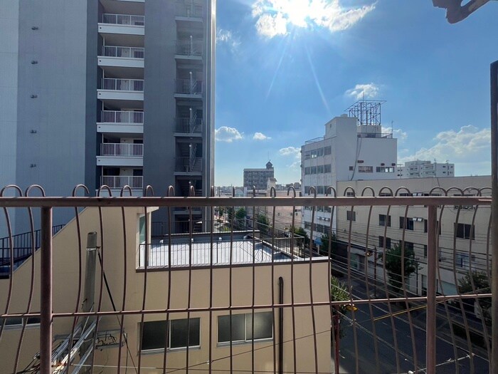 室内からの展望 中央ビル