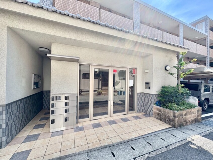 外観写真 ラ・ウェゾン大石南町