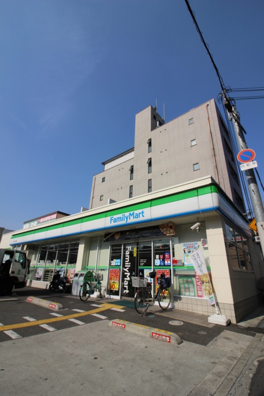 ファミリーマート　赤川3丁目店(コンビニ)まで489m フィ－ルズ田中