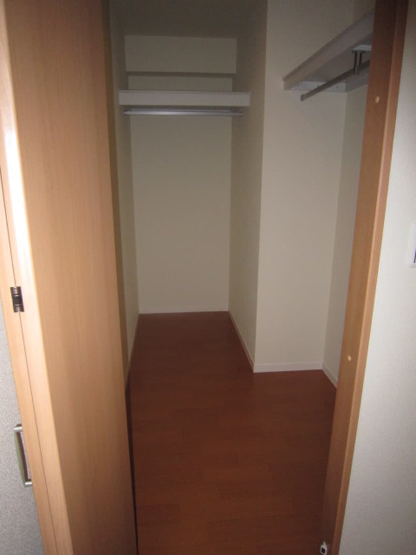 収納 アトレッテ　ジーロ