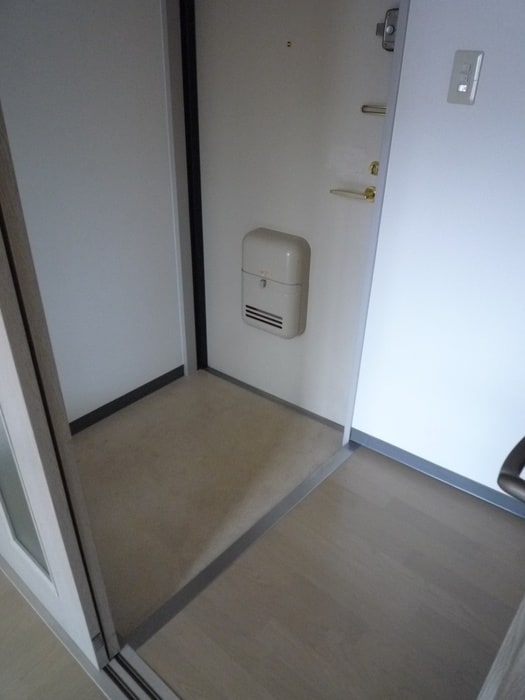 玄関 ノアーズ・アーク千里山田