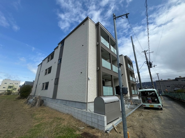 駐輪場 F asecia cer
