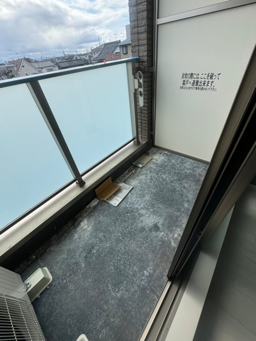 ベランダ・バルコニー F asecia cer