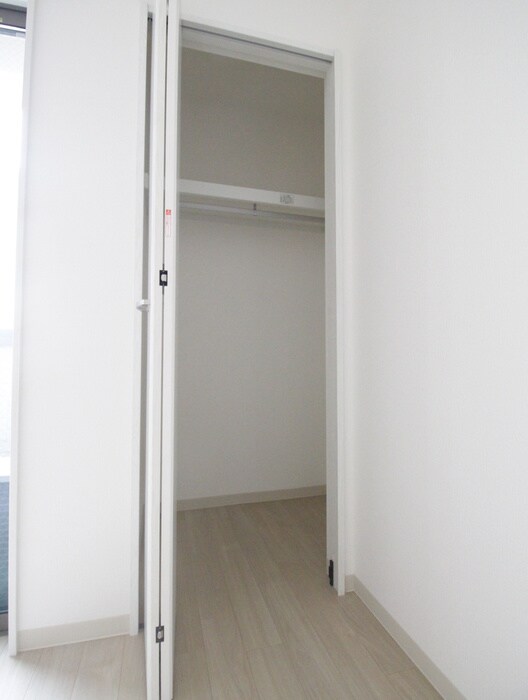 収納 ノイヴェル布施