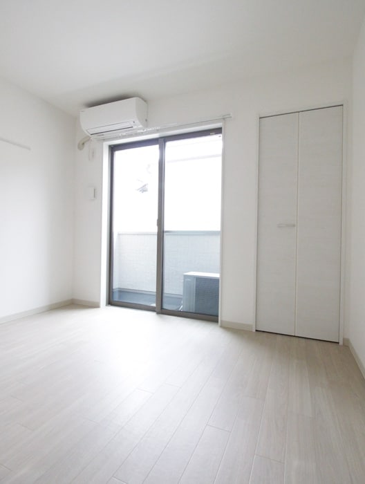 居室 ノイヴェル布施