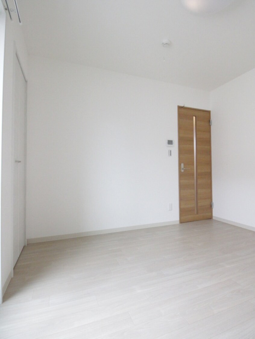 居室 ノイヴェル布施