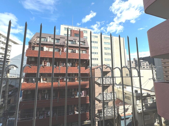 室内からの展望 ジオナ新大阪