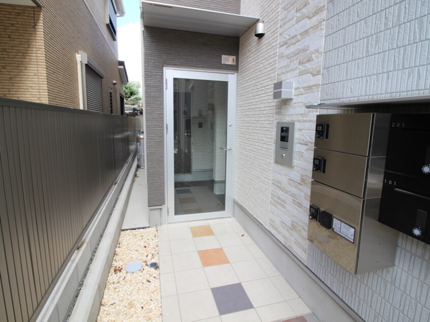 エントランス部分 ハーモニーテラス寿町