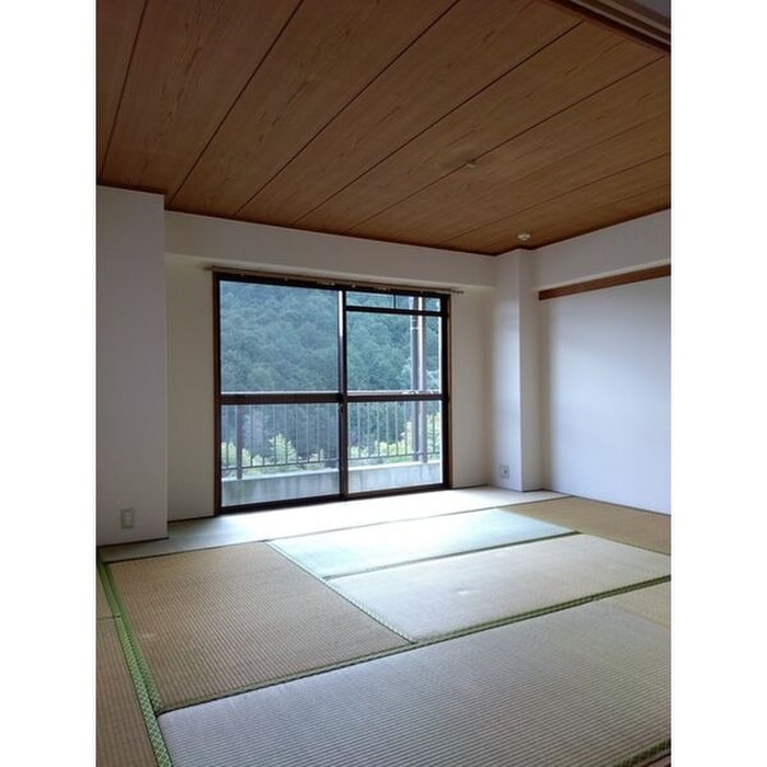 居室 石山古都ハウス