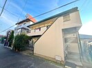 エムシーケーガーデンの外観