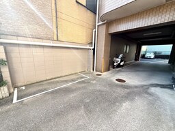 バイク置き場