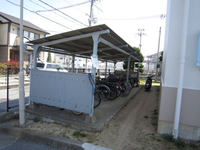 駐輪場 垂水農住団地３号棟