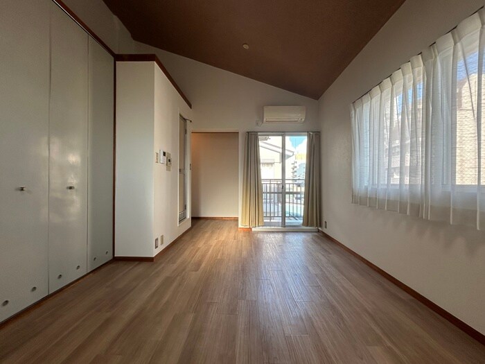 居室 ルーブル小川