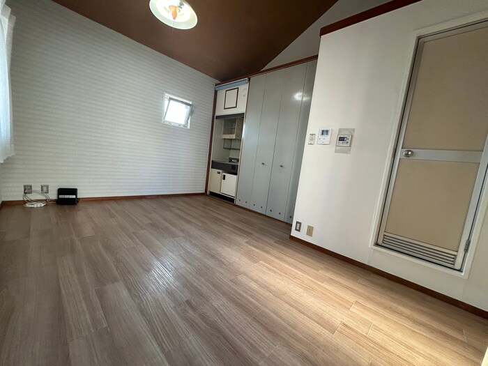 居室 ルーブル小川