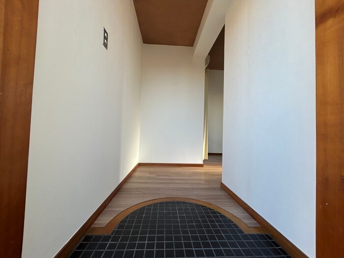 玄関 ルーブル小川