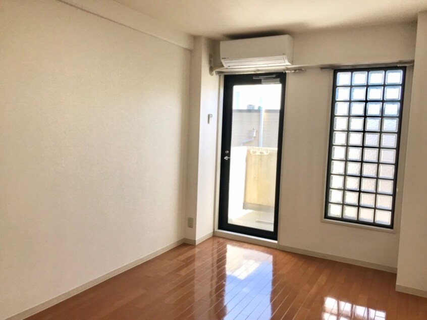 居室 Ys　APARTMENT