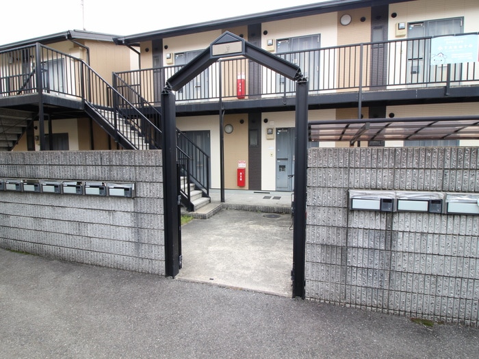 エントランス部分 メゾンドユウＢ棟