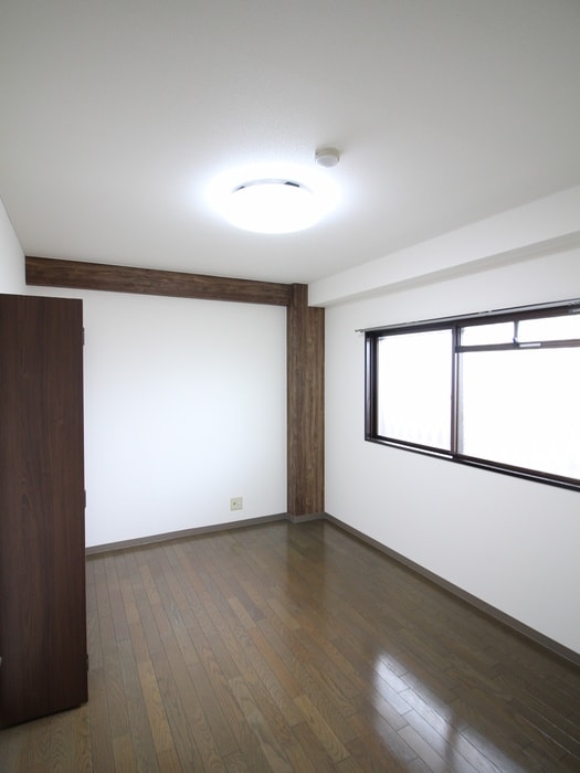 居室 パレ－シャル２１