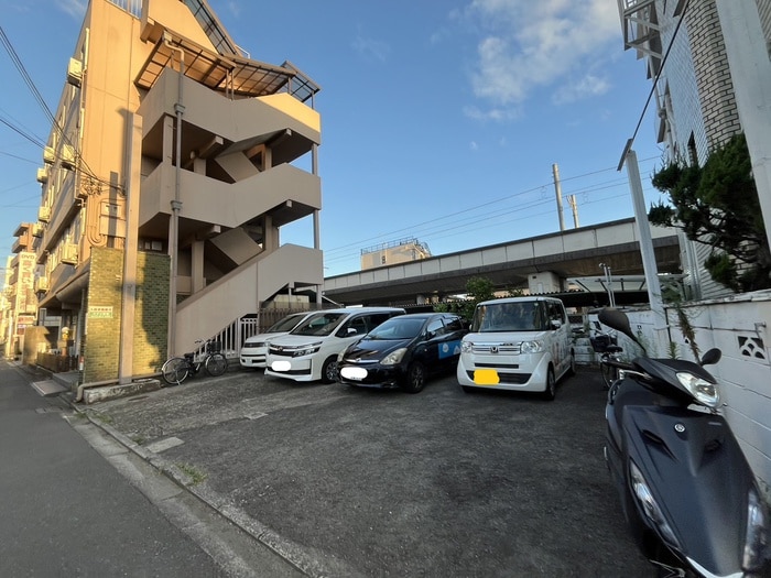 駐車場 三洋苑