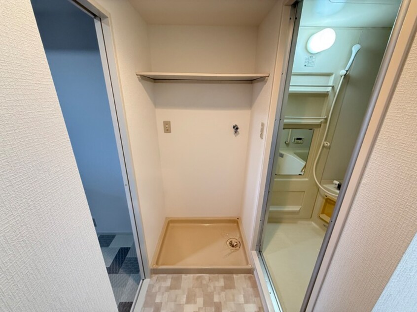 洗濯機置場 アヴニ－ル出戸