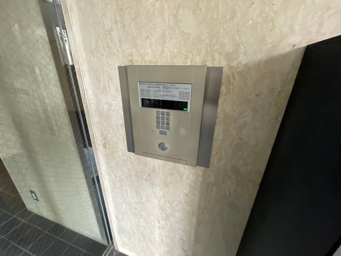 エントランス部分 ユアーズ美章園