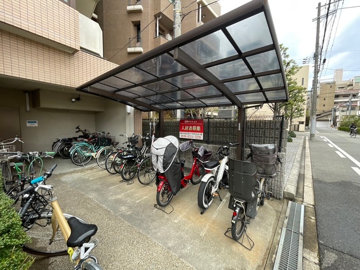 駐輪場 ユアーズ美章園