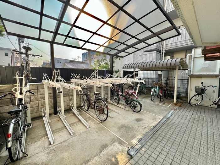 駐輪場 ロ－レル甲南