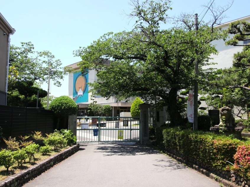 豊中市立桜井谷小学校(小学校)まで360m グリ－ンパ－ク豊中宮山