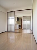 居室 コンソラ－レ上町台Ⅱ