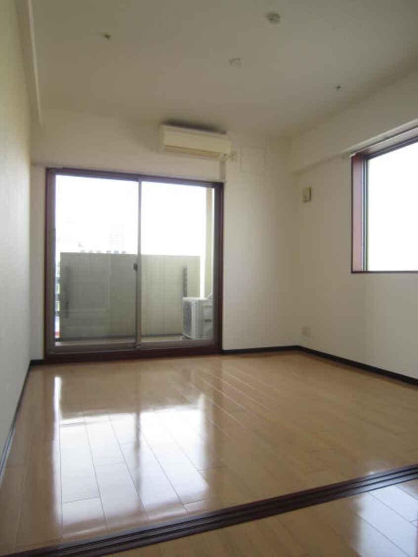 居室 コンソラ－レ上町台Ⅱ