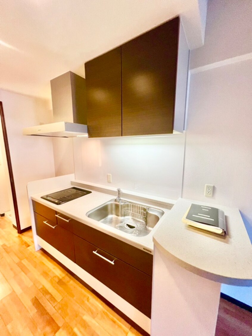 キッチン コンソラ－レ上町台Ⅱ