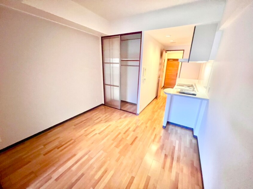 居室 コンソラ－レ上町台Ⅱ