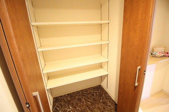 靴箱 ＷＥＬＬＢＥＡＲ新神戸