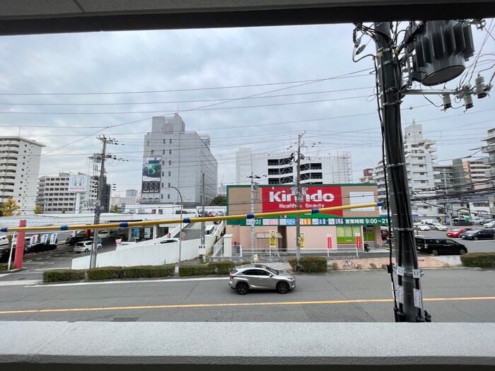 室内からの展望 ﾌﾟﾛｳﾞｨｽﾀ神戸三宮EAST(205)