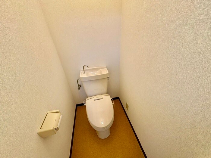 トイレ メゾンアマデウス