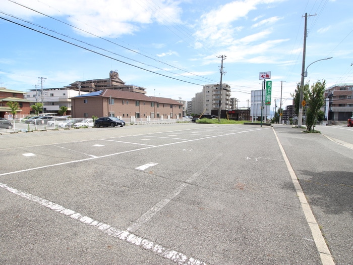 駐車場 大蔵谷インタ－南ビル