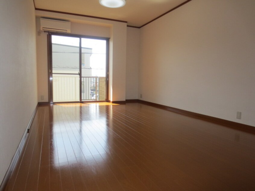 居室 大蔵谷インタ－南ビル