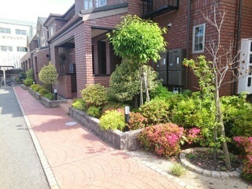 エントランス部分 ＧＡＲＤＥＮ泉