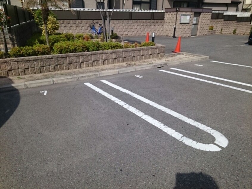 駐車場 ＧＡＲＤＥＮ泉