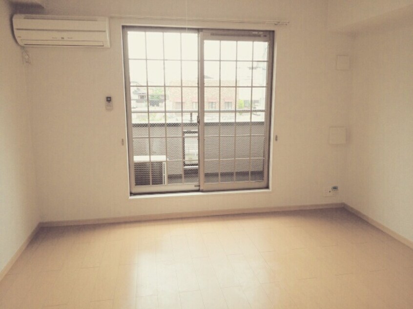 居室 ＧＡＲＤＥＮ泉