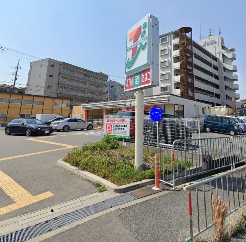 セブンイレブン(コンビニ)まで190m Aventa Hiraike