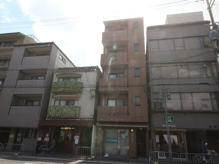 エントランス部分 グランコスモ御所東