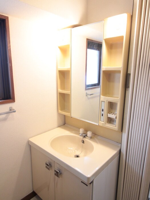 洗面 メゾンド中新開