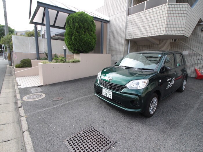 駐車場 メゾンド中新開