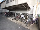 駐輪場 メゾンド中新開