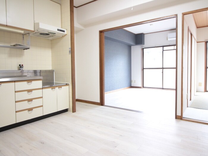 居室 メゾンド中新開