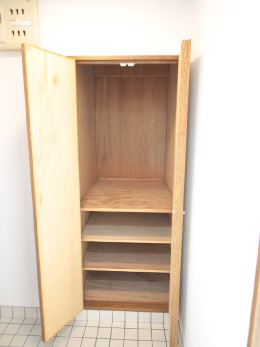 靴箱 メゾンド中新開