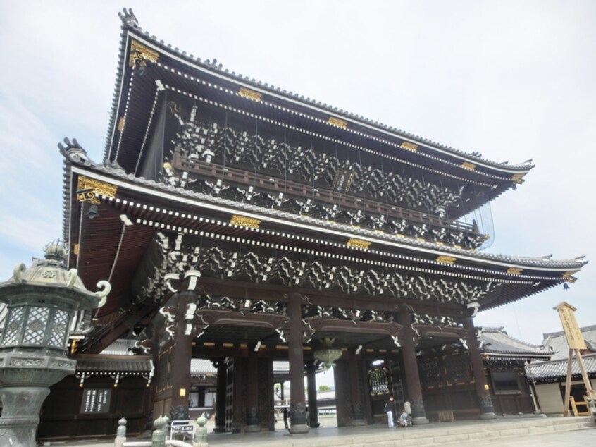 東本願寺(公園)まで500m サピエンスコート烏丸七条